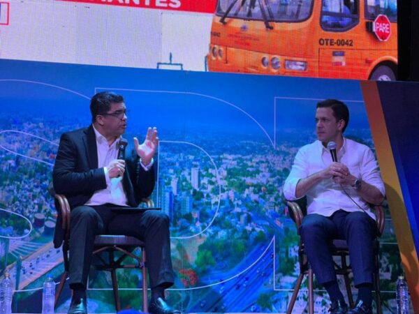 Hugo Beras y Dìo Astacio buscan soluciones que impacten el transito urbano en SDE