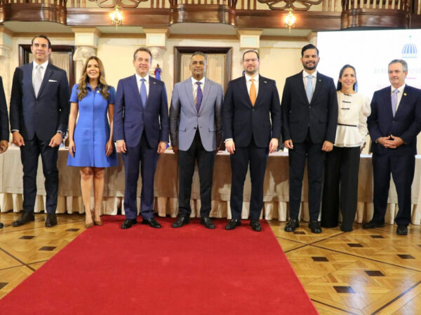 Gobierno entrega 25 millones de pesos en apoyo al desarrollo de la industria emprendedora