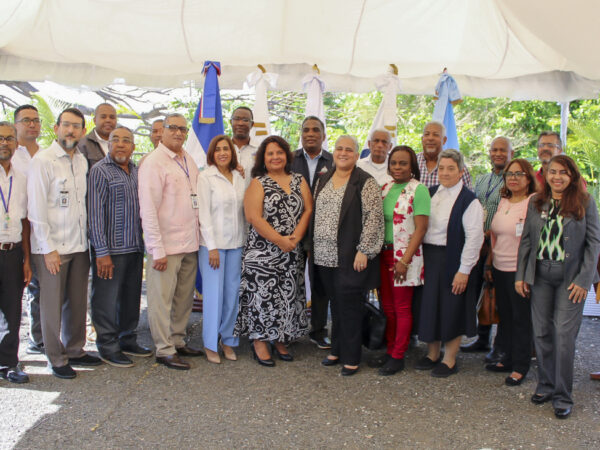 Ministerio de Medio Ambiente entrega equipos para fortalecer manejo adecuado de gases refrigerantes a PNUD
