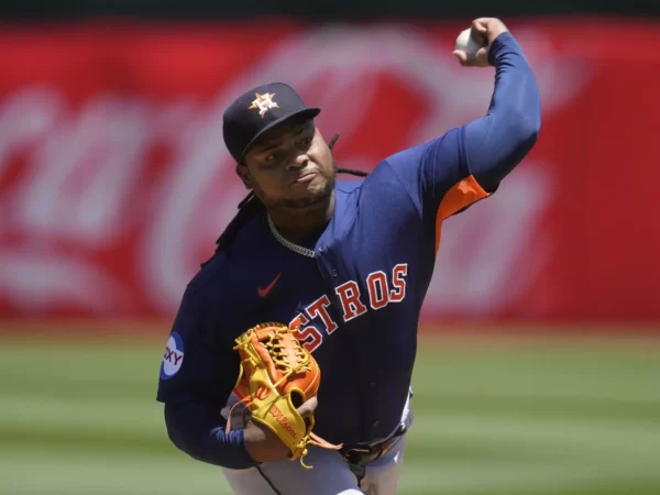 Framber Valdez sigue a la espera del gran pacto