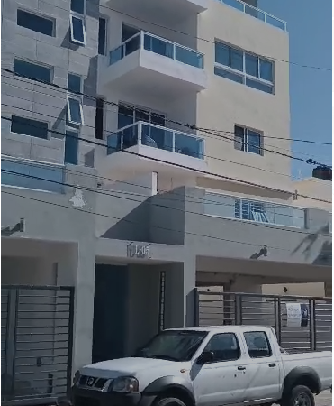 Policìa Nacional allana residencia de supuesta doctora Elizabeth Silverio