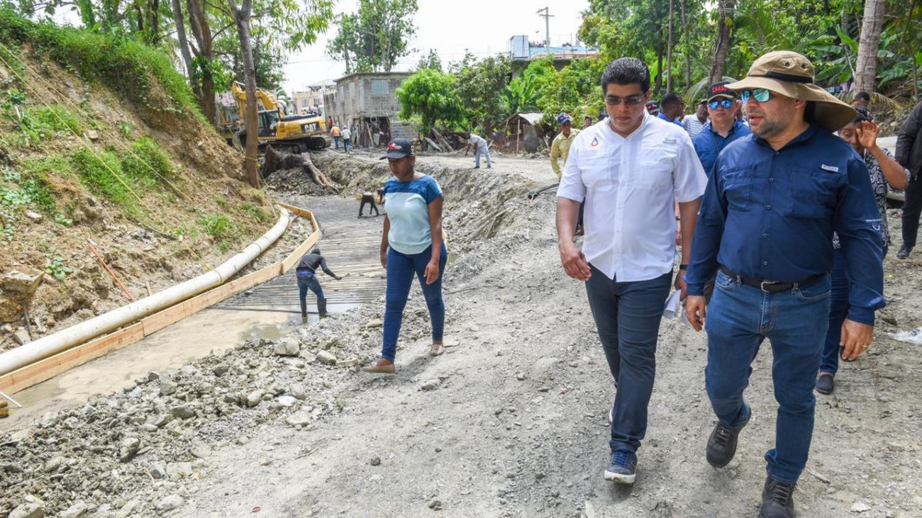 CAASD destaca avances en trabajos de remozamiento de las cañadas del Gran Santo Domingo