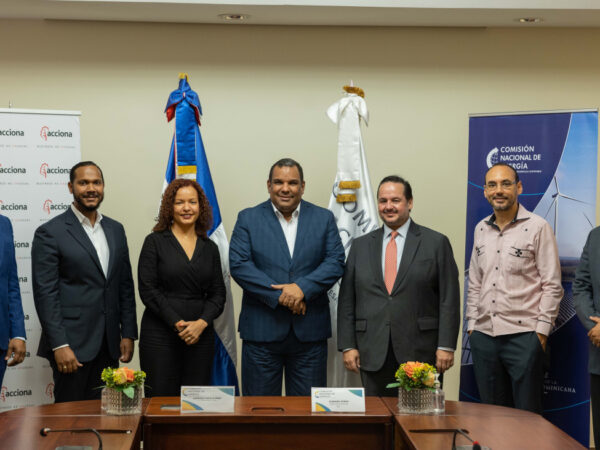 CNE otorga concesiones definitivas a los Parques Fotovoltaicos Cotoperí Solar II y III