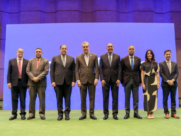 Presidente Abinader encabeza puesta en funcionamiento plataforma web de validación documentos y firmas digitales “Validafirma”