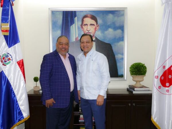 Renuncia asesor de campaña del candidato presidencial del PLD, Abel Martìnez