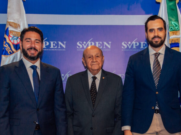 Superintendencia de Pensiones y UNAPEC presentan la primera especialidad en Planes y Fondos de Pensiones