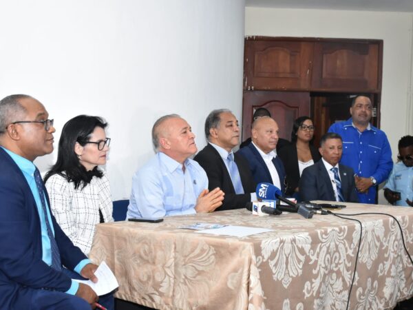 Periodistas y comunicadores seràn integrados al Plan Nacional de Vivienda Familia Fèliz