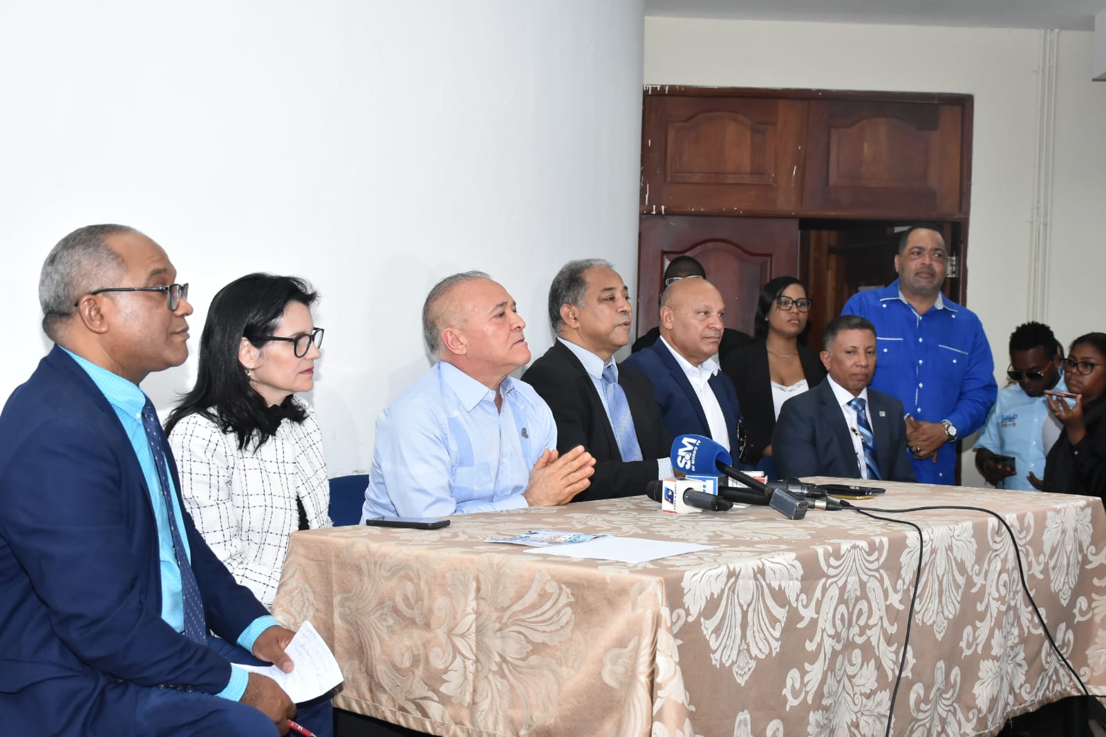 Periodistas y comunicadores seràn integrados al Plan Nacional de Vivienda Familia Fèliz