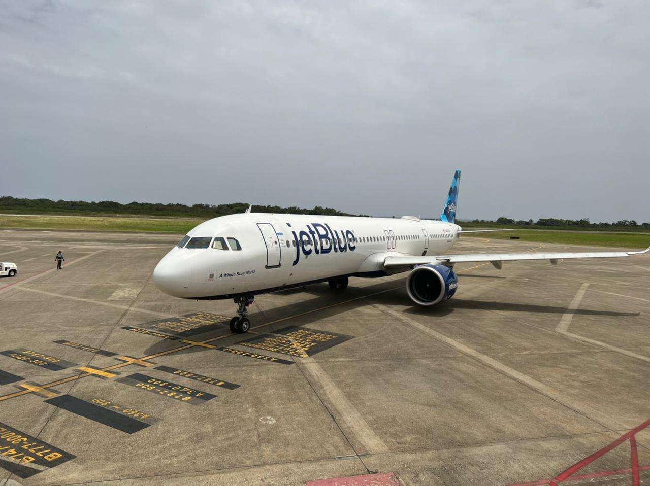 Alerta de bomba en avion de JetBlue en aeropuerto Gregorio Luperòn de Puerto Plata