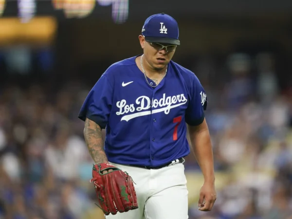 MLB coloca a Julio Urías en licencia administrativa tras arresto