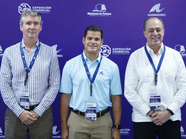 Firman convenio para desarrollar proyectos econòmicos y de turismo