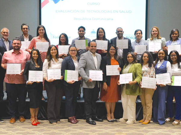 DAMAC capacita a colaboradores en Evaluación de Tecnologías en Salud, para eficientizar servicio a más de 16,530 pacientes