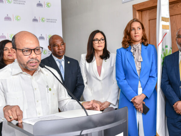 DGII abre nuevo Centro de Vehículos de Motor que facilitará trámites de contribuyentes