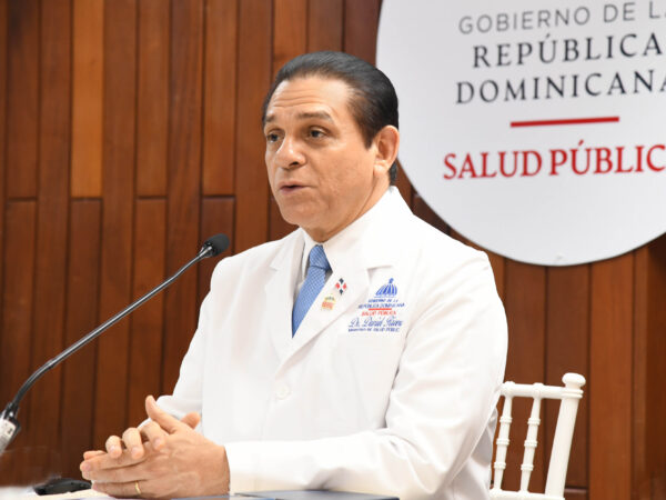 Familiares de pacientes con enfermedades catastróficas se quejan por trabas en entrega de medicamentos de altos costos