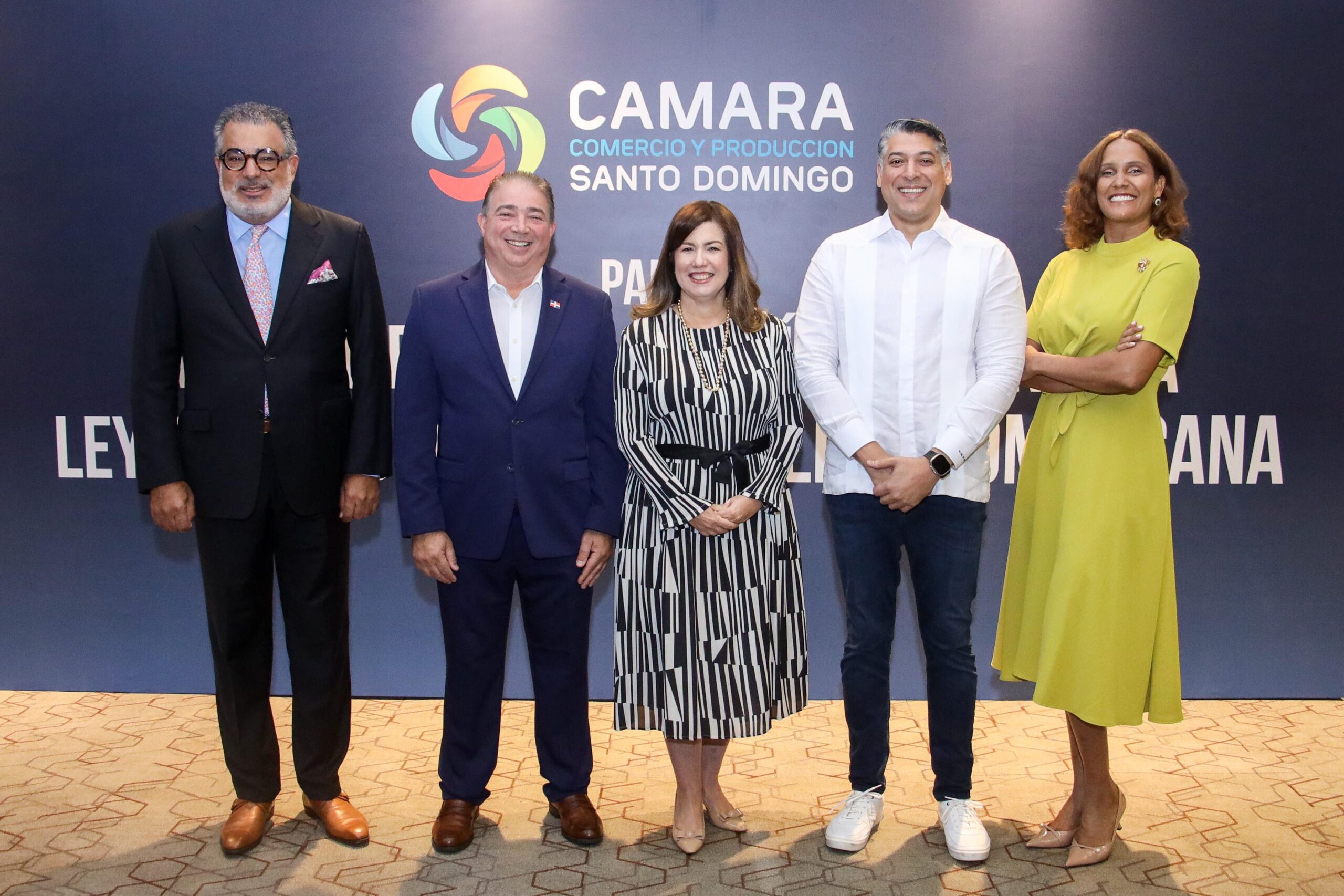 Nueva ley 57-23 de aviaciòn civil impactarìa positivamente en la econòmia de Repùblica Dominicana