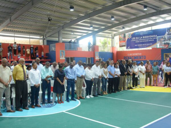 Alcaldìa de Boca Chica deja inaugurada cancha en ese municipio financiada por Enadom