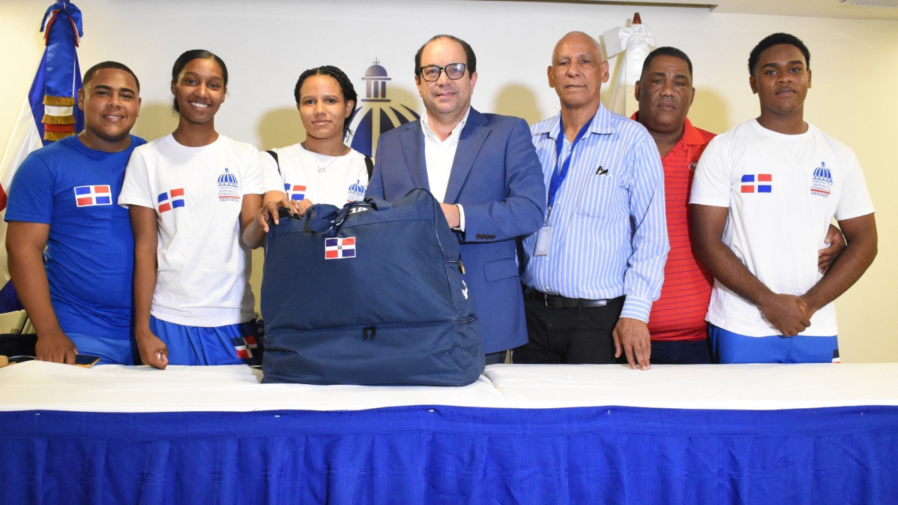 Atletas dominicanos viajan a Caracas para participar en VI Juegos Escolares Centroamericanos y del Caribe