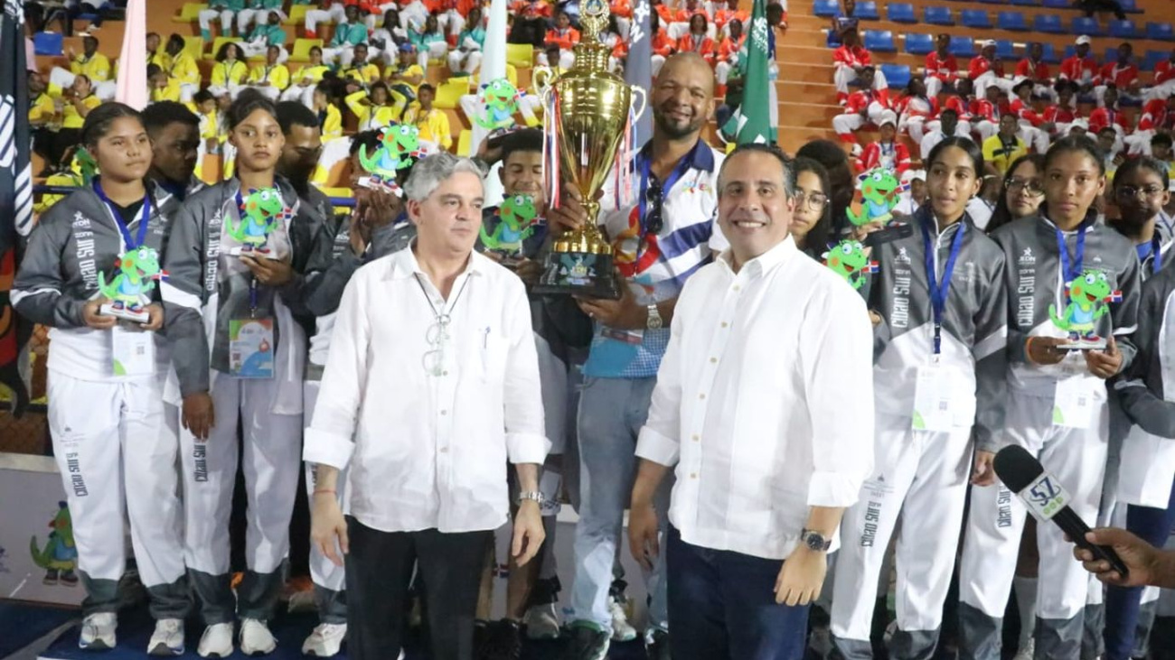 Juegos Escolares Deportivos Nacionales de INEFI finalizan con éxito, dejando legado de obras en la región Sur del país