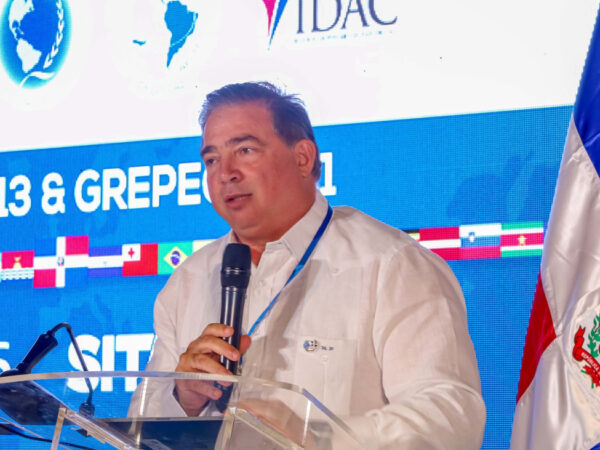 Líderes de aviación civil definen pautas para mejorar navegación aérea y afianzar desarrollo con seguridad