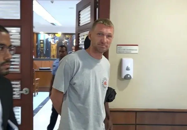 Dictan de medida de coerciòn a ruso pedido en extradiciòn por España acusado de estafa