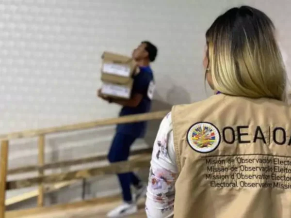 Misiòn de Observadores de la OEA se reuniràn con candidatos presidenciales