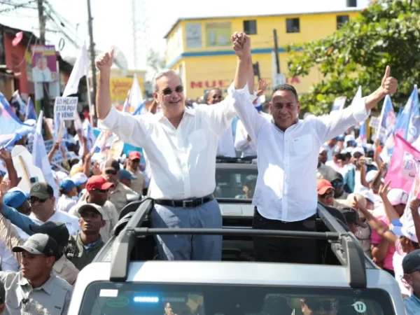 Abinader recorre esta tarde los municipios de Peralvillo y Yamasà, en Monte Plata