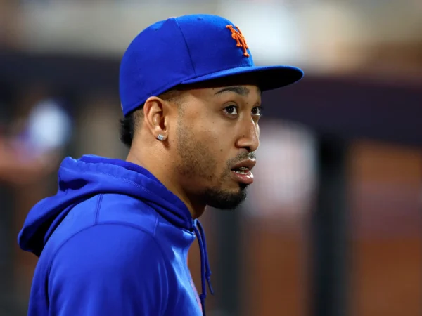 Díaz sale de lista de lesionados y vuelve de inmediato como cerrador de Mets