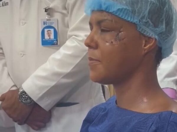 Ana Karina Ramos dice que tres àngeles cuidaban de ella mientras agonizaba