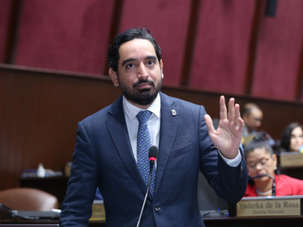 Diputado dice: me voy sin votar por ningunos de los prestamos sometidos por el actual gobierno