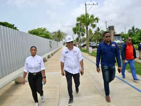 Alcalde Dìo Astacio revela que huracàn Beryl afectò grandemente el malecòn de SDE