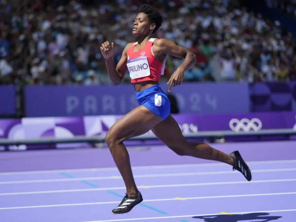 Marileidy Paulino retiene su corona de Diamante en Bruselas