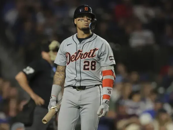 Javier Báez es operado de la cadera y se pierde el resto de la temporada