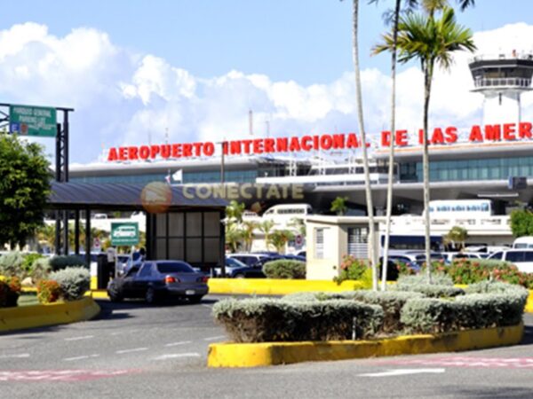 Se registra baja de un 12 % en las operaciones aèreas de AERODOM