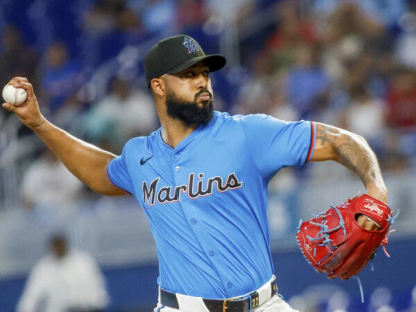 Alcantara lanza seis sòlidas entradas y los Marlins derrotan 5 a 3 a los Bravos de Atlanta