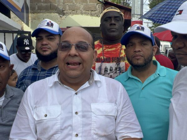 Dirigente del PRM apoya propuesta de que Abinader asuma presidencia de esa organizaciòn