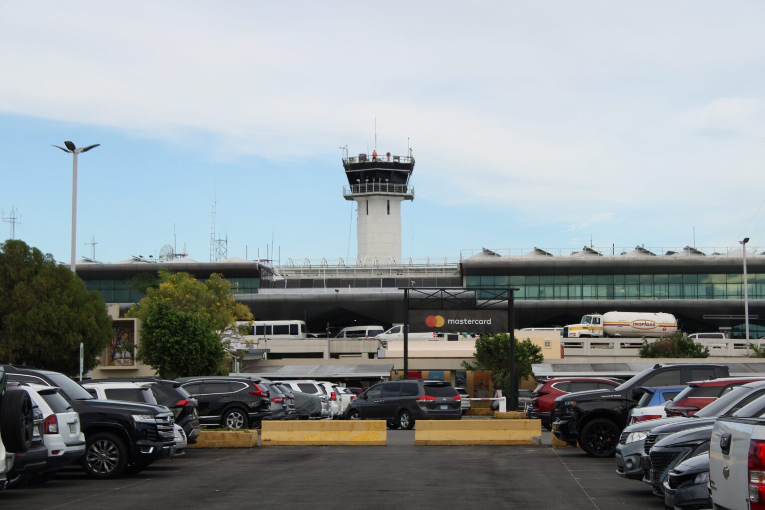 AERODOM reporta ingresos de alrededor de los 223 millones de euros, màs de 15 mil millones de pesos
