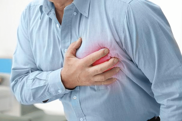 Personas con fibrilaciòn auricular FA tienen un mayor riesgo de sufrir un ACV