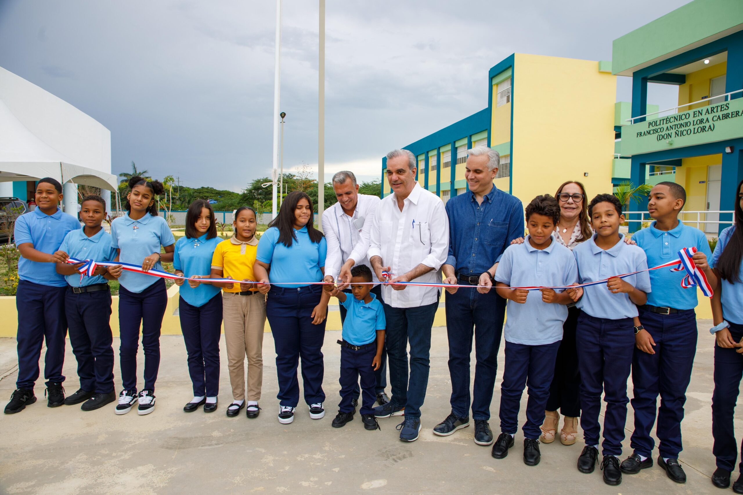 Presidente Abinader y ministro de Educaciòn inauguran año escolar