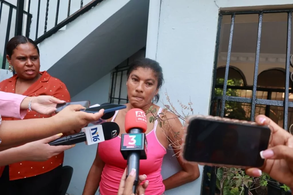 Vecinos de la mujer que envenenò a sus hijos, la definen como peleona y celosa