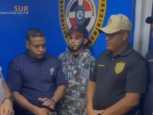 Se entrega hombre acusado de intento de homicidio en Villa Liberaciòn, en Bonao