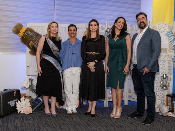 Embajada de Colombia y Larimar Films realizan proyecciòn espacial del Mero