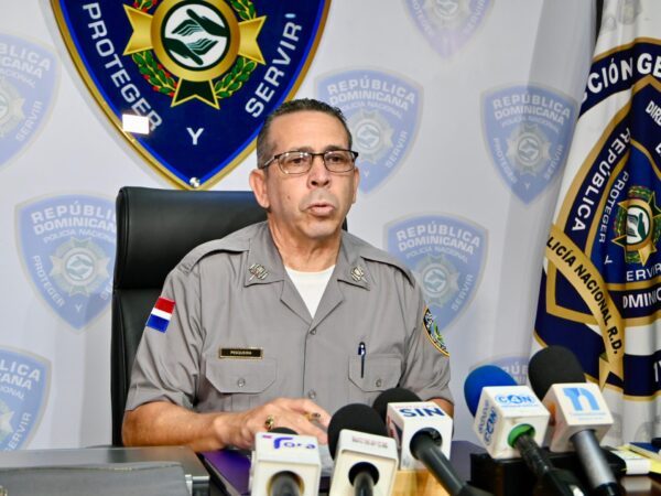 La Policìa busca hombre que golpeò brutalmente a un menor de edad en San Cristòbal