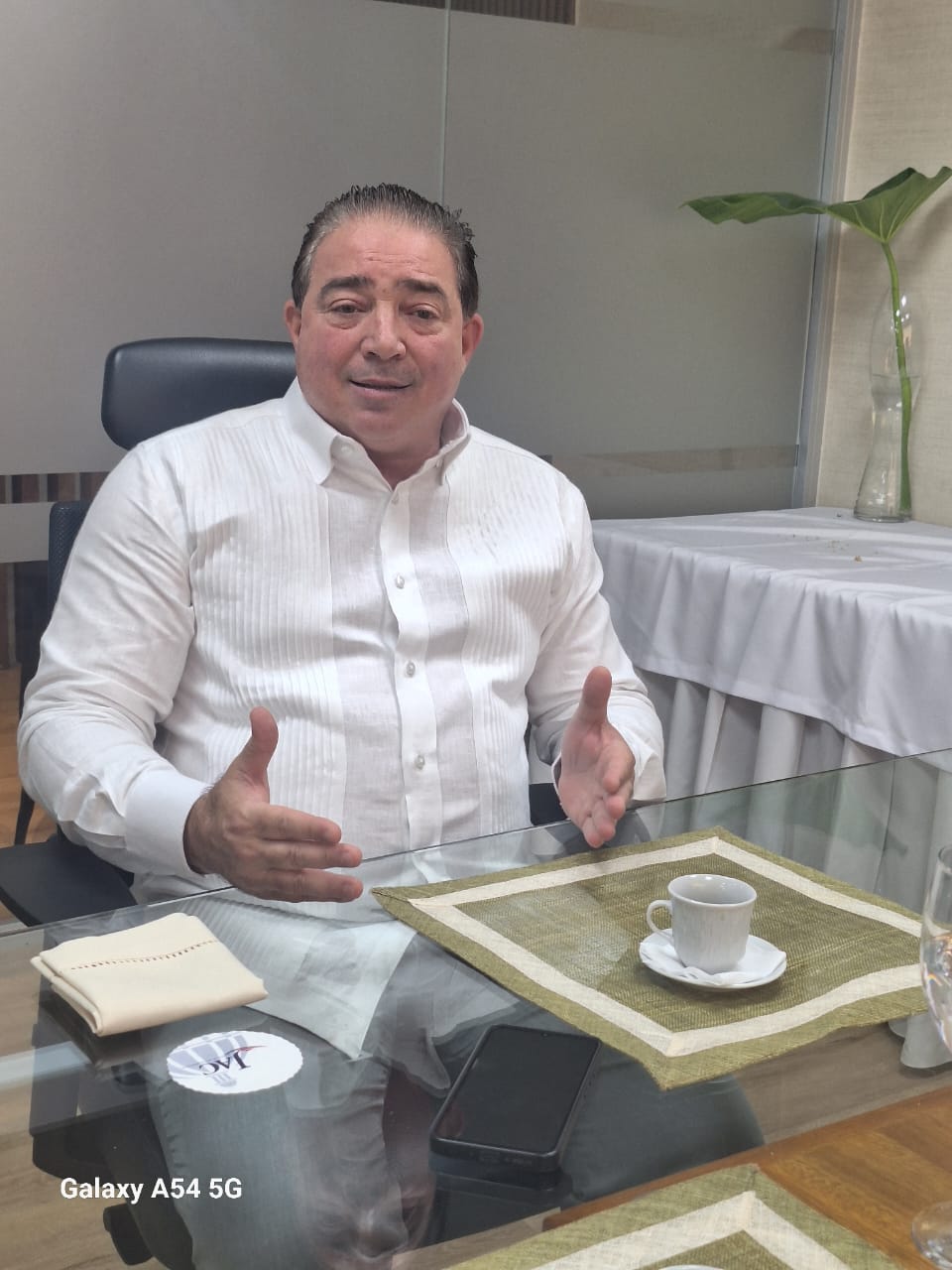 Durante encuentro navideño con periodistas del AILA presidente de la JAC revela autorizaciòn de 800 vuelos