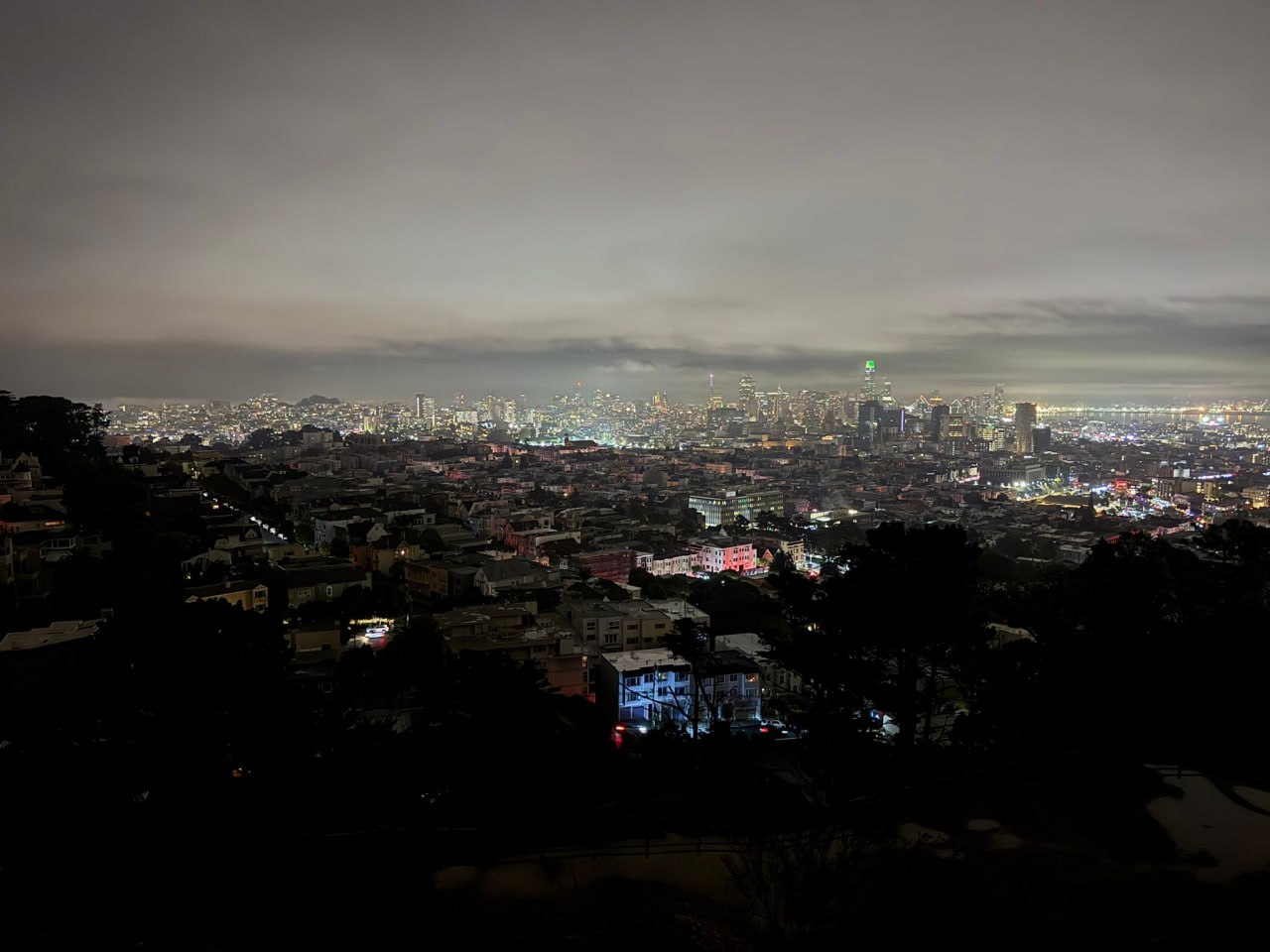 Miles de personas sin electricidad en San Francisco EE.UU por incendio