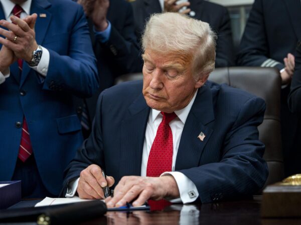 Juez ordena al gobierno de Donald Trump que retire la Guardia Nacional de Los Àngeles