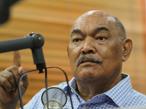 Familiares de Ramón Alburquerque dicen que éste se encuentra estable