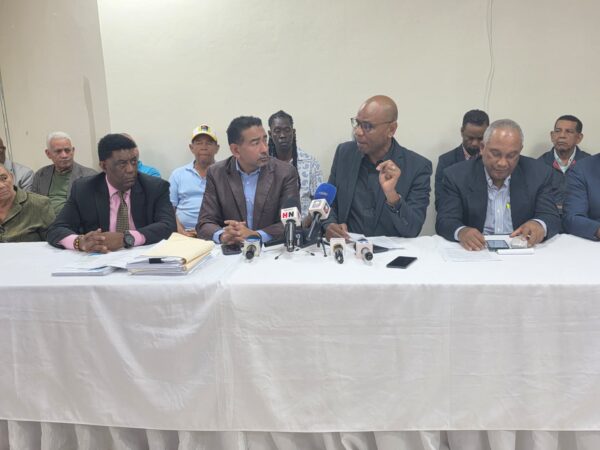 Organizaciones critican jueza que impuso medida cautelar a periodista Nelson Gutiérrez