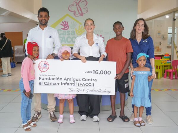 Los Yankees de Nueva York dona 16 mil dólares a Fundación Amigos Contra Cáncer Infantil en RD