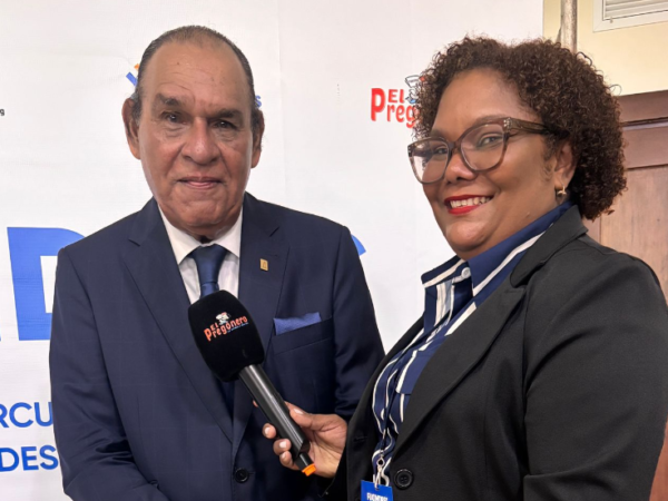 Miguel Franjul llama a fortalecer ética en ejercicio del periodismo ante IA