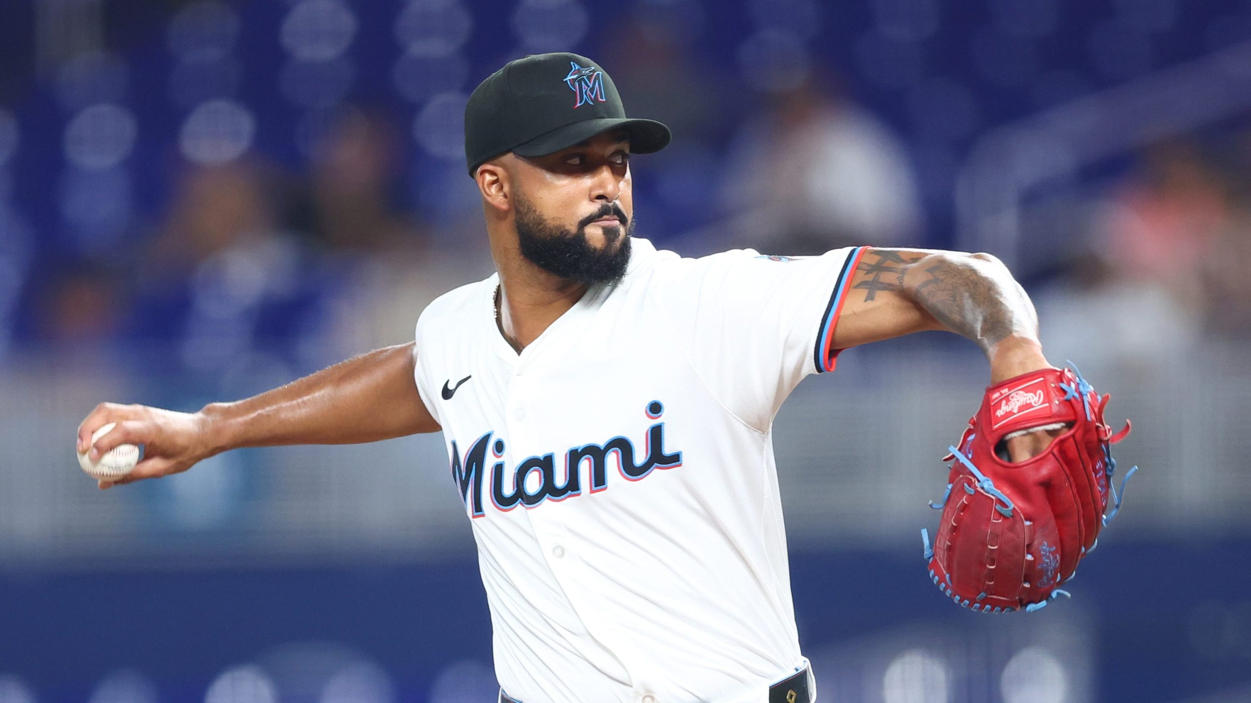 Dominicano Sandy alcántara registra actuación dominante ante Chicago White Sox